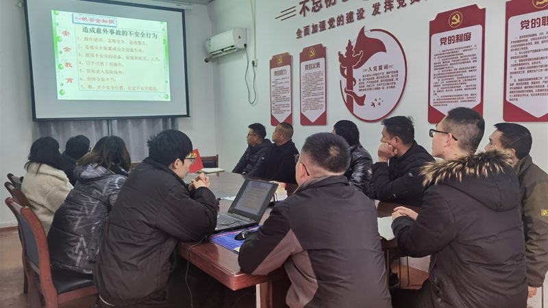小标题：编程教育的兴起