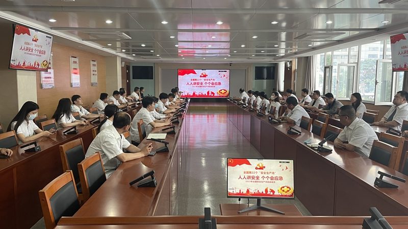 企业培训与拓展培训：上海职场人士的两大提升路径